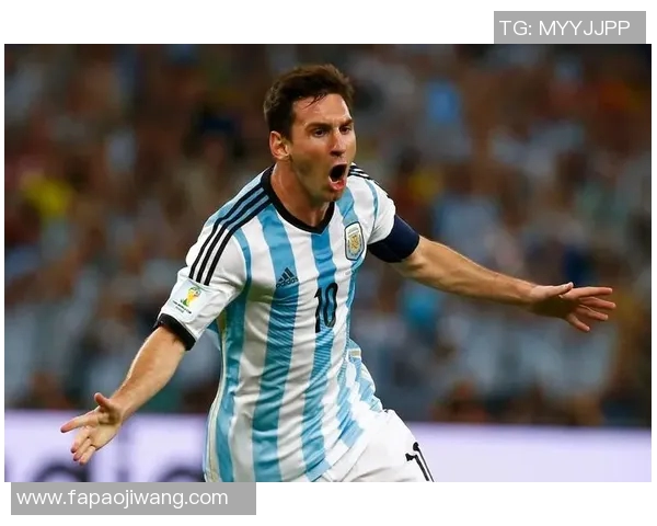 黄色头发的足球明星是谁他在绿茵场上的传奇故事与成就解析